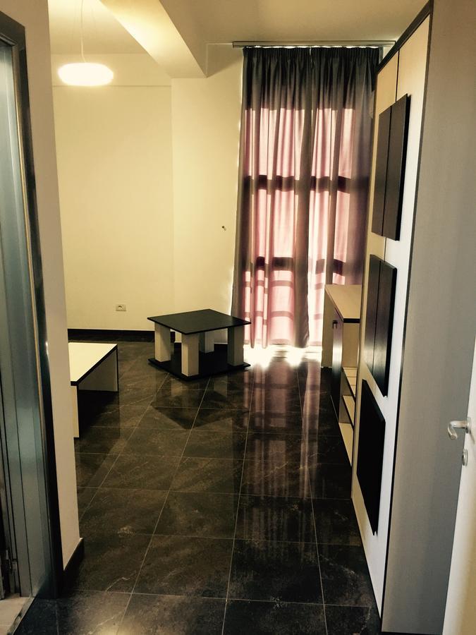 Herges Hotel Durres Luaran gambar