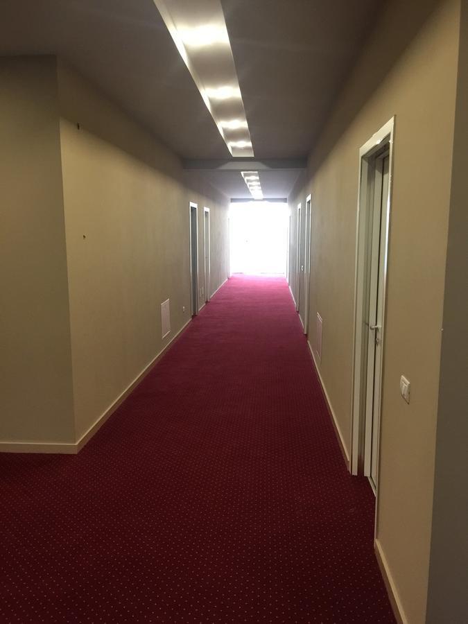 Herges Hotel Durres Luaran gambar