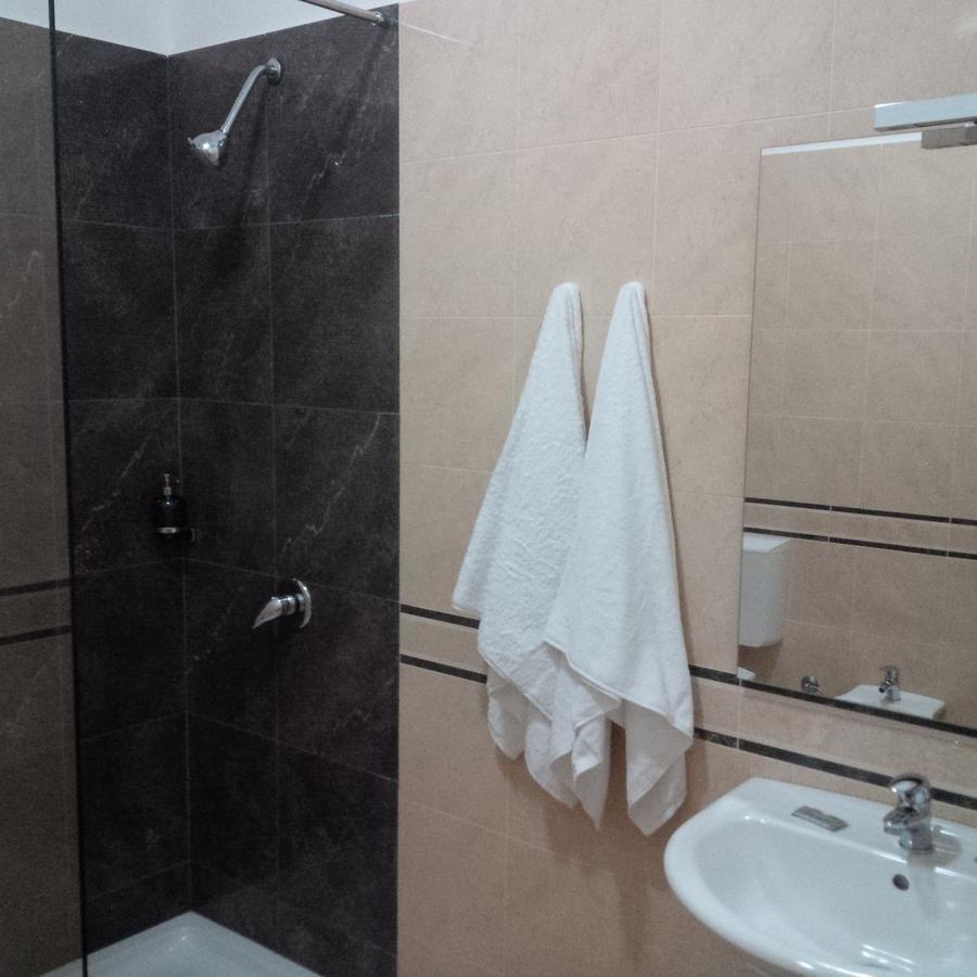 Herges Hotel Durres Luaran gambar