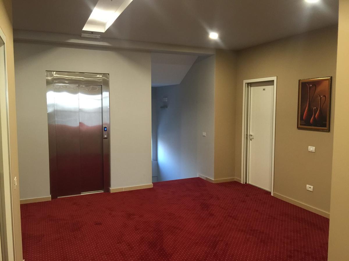 Herges Hotel Durres Luaran gambar