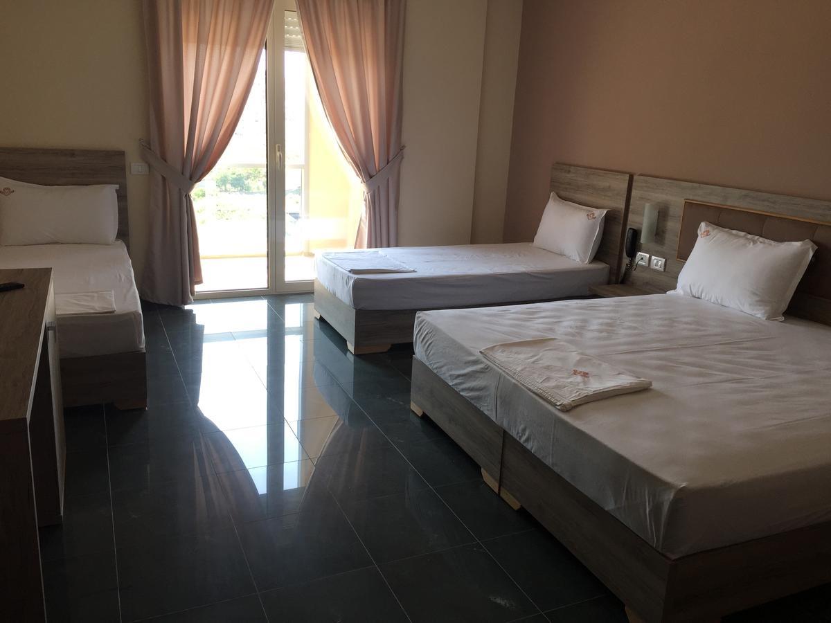 Herges Hotel Durres Luaran gambar