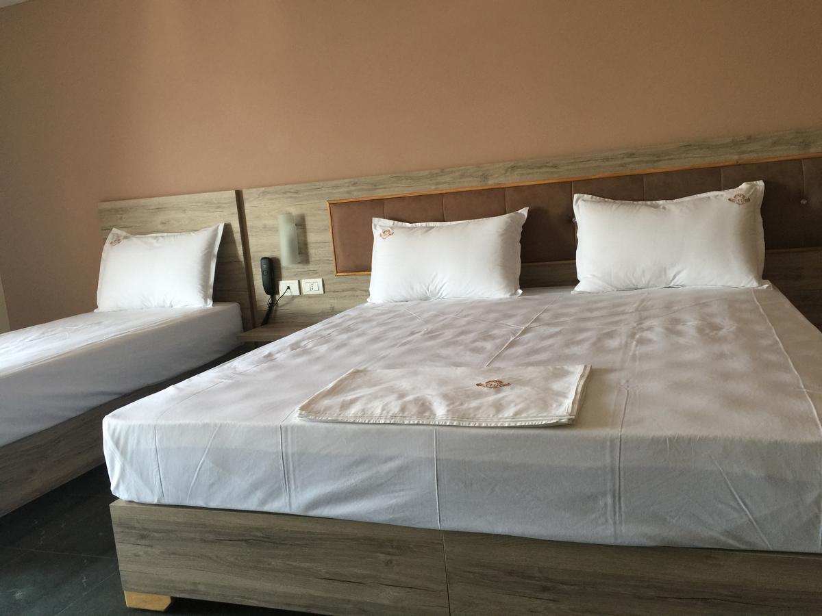 Herges Hotel Durres Luaran gambar
