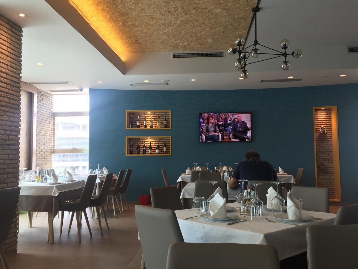 Herges Hotel Durres Luaran gambar